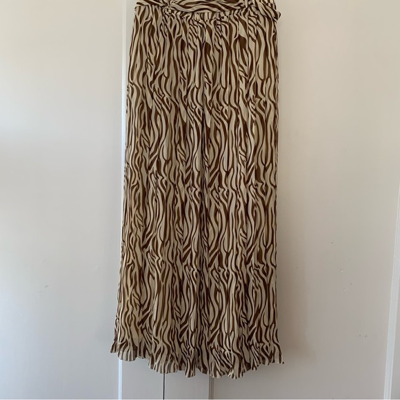 Joie Abstract Zebra Print Midi Pleated Cream and Brown Skirt Sz L NWOT - Picture 4 of 7